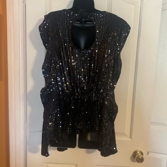 “FREE PEOPLE” Sequin Flutter Top - Picture 9 of 14
